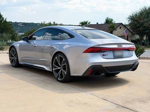 Voitures Audi RS 7 4.0T quattro AWD 4.0T quattro 4dr Sportback d'occasion de 2022 à vendre - Product Image 4
