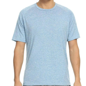 เสื้อยืดออกกำลังกายผู้ชาย น้ำหนักเบา ระบายอากาศดี ผ้าไม่เป็นขุย ลายพิมพ์สวยงาม ผลิตจากโพลีเอสเตอร์/คอตตอน เหมาะสำหรับใส่ในยิม - Product Image 1