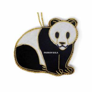 Última producción Zari Work hermoso bordado FORMA DE Panda adornos colgantes para la decoración del árbol de Navidad y propósito de regalo - Product Image 1