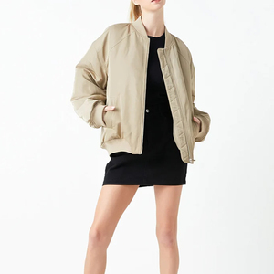 Chaqueta de bombardero de satén para mujer con bordado personalizado, producto de tendencia superior, chaquetas de satén ligeras para mujer para adultos - Product Image 3