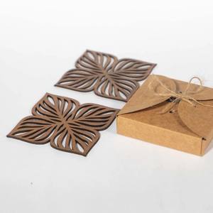 Sous-verre en bois à quatre feuilles Ensemble de six sous-verres découpés au laser pour boissons chaudes et froides Protection de table résistante à la chaleur Moderne - Product Image 2