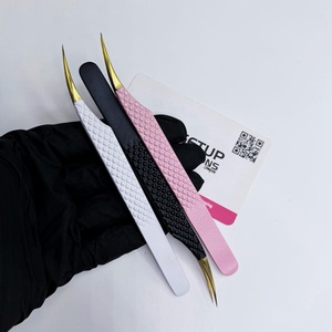 Pince à épiler isolante en acier inoxydable Getup Brosons Impex pour extensions de cils, revêtement en poudre de différentes couleurs, pointe dorée, logo personnalisé - Product Image 2