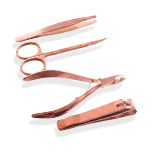 Juego completo de manicura y pedicura con pinzas y tijeras de corte para las necesidades completas de aseo facial y de uñas. - Product Image 2