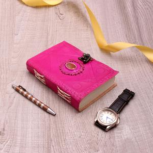 Diario hecho a mano de cuero encuadernado cuaderno diario de viaje diarios A4 arte Sketchbook cuaderno duro para uso diario conjunto de artículos de regalo - Product Image 1