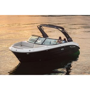 อะไหล่และอุปกรณ์เครื่องยนต์ Sea Ray SDX 250 ปี 2025 รุ่นใหม่ MerCruiser แบบติดตั้งภายใน/ภายนอกเรือ ถังน้ำมันเชื้อเพลิงขนาด 65 แกลลอน ระยะว่างใต้น้ำ 3.33 ฟุต - Product Image 4