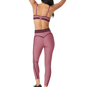 Ensemble de yoga de compression pour femmes de qualité supérieure en 2 pièces, soutien-gorge de sport à haute élasticité avec bordure contrastée et leggings pour la salle de sport, le fitness et la course à pied - Product Image 5