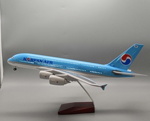 เครื่องบินจำลองขนาดใหญ่ 46 ซม. 43 ซม. รุ่น A380 A350 A320 Boeing777 747 787 ของที่ระลึก มีเสียง มีไฟ สามารถเลื่อนได้ ทำจากเรซิ่น เหมาะสำหรับเป็นของขวัญโฆษณา - Product Image 6