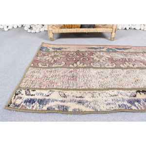 Alfombra Turca Vintage de 1.8x3.1 pies (54x93 cm), Alfombra de Lana con Estampado Animal Beige - Product Image 4