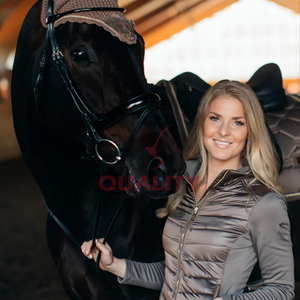 Veste d'équitation pour femme tissu extensible imperméable respirant manteau équestre élégant et durable parfait pour les sports de plein air - Product Image 2