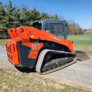 รถตักล้อยาง Kubota SVL95-25 ปี 2022 มือสอง แบบตีนตะขาบ เครื่องยนต์ดีเซล ขนาดกะทัดรัด พร้อมบุ้งกี๋ สำหรับงานฟาร์มและก่อสร้าง - Product Image 6