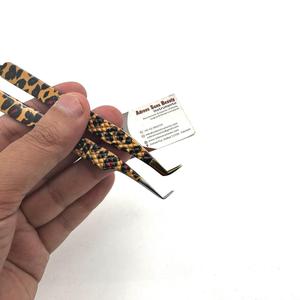 Pince à cils imprimé léopard à 90 degrés et 65 degrés Outil de beauté Impression de logo personnalisé Testé à la main Service OEM - Product Image 2