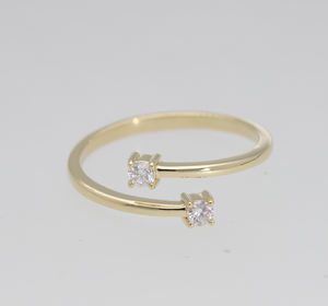 แหวนบายพาสทอง14K ดีไซน์เรียบง่ายทุกวันมีเพชรตัดสวยงามเป็นธรรมชาติสองเม็ดการตั้งค่าสี่ง่ามแบบคลาสสิก - Product Image 4