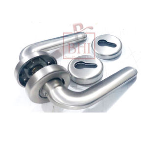 Poignée de porte avec trou de serrure sur rosace 130X55mm Verre Laiton Acier Inoxydable Zinc Pull & Lock Poignée de fenêtre pour hôtels - Product Image 2