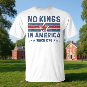 T-shirt promozionale vintage del 1776 con scritta No Kings in America Since - Product Image 1