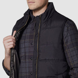 Logo personnalisé mode hiver fermeture éclair hiver veste sans manches nouveauté matelassé vers le bas coupe-vent bouffant hommes gilets - Product Image 6