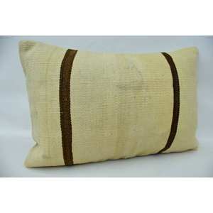 Almohada de lana Kilim Beige con patrón floral vintage, ropa de cama portátil de diseño rústico de lujo de 16x24 pulgadas para Navidad - Product Image 2