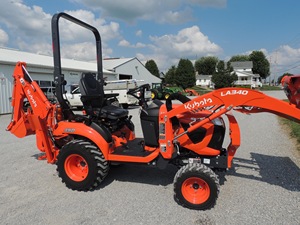 Usado para Tractor de Ruedas BX23S, Más de 50,000 Horas, Origen Francia - Product Image 4