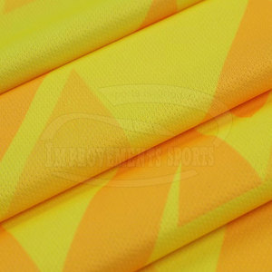 Uniforme de fútbol de impresión por sublimación hecho en Pakistán uniforme de fútbol de la mejor calidad - Product Image 5