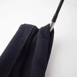 Fábrica personalizada nuevo diseño microfibra Waffle Golf toallas Waffle tejido con gancho magnético - Product Image 6