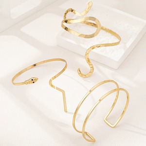 Elegante bracciale aperto in acciaio inossidabile con motivo d'onda in metallo avvolgente con bracciale regolabile con <span class=keywords><strong>braccio</strong></span> a <span class=keywords><strong>serpente</strong></span> gioielli di moda per strada - Product Image 5