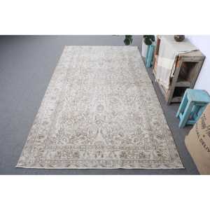 Alfombra Turca Vintage de 4.7x8.6 pies, Alfombra Grande, Alfombra de Lana con Parches Blancos y Marrones - Product Image 1