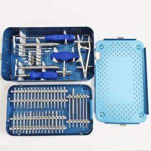 Juego de Instrumentos Ortopédicos de Acero Inoxidable para Tornillos Óseos con Estuche de Esterilización, Guías de Perforación Quirúrgica, Destornilladores y Herramientas de Fijación - Product Image 2