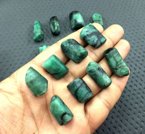 Lápiz de Esmeralda Natural de 5 piezas, tamaño aproximado, 11x19-17x28MM, piedra natal de mayo, Esmeralda verde, piedra preciosa en bruto, joyería de Esmeralda - Product Image 1