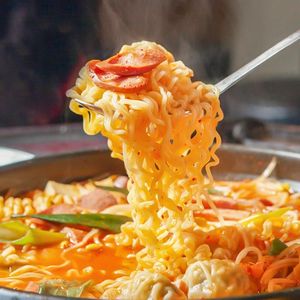 Plain Instant Noodles <b>for</b> Soup Non Seasoning Bag Packaging 0.6 Kg with 6 Months <b>Shelf</b> Life Accept OEM Bulk <b>Cheap</b> Price Viet Nam - Product Image 6