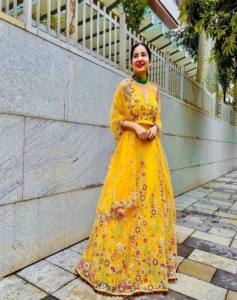 Moda Ultra-Satinado Seda Lehenga Choli Pesado Bordado Trabajo Suave Mono Net Cancan Lienzo Patta BD Indio Interior Indio - Product Image 5