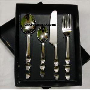 Cubiertos de estilo portugués más populares Juego de cubiertos de acero inoxidable 18 10 Decoración DE BODA Ajuste de lugar Cubiertos Mesas personalizadas - Product Image 4