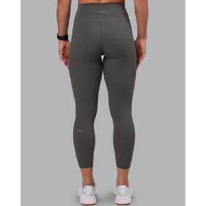 Leggings Térmicos Estampados para Yoga con Bolsillos, Cintura Alta, Control de Abdomen, Largo 7/8, Color Dark Storm - Product Image 4