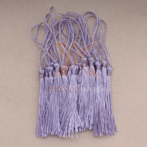 Borlas para Uniformes Ceremoniales Profesionales - Nylon y Poliéster de Alta Calidad, Tamaño y Color Personalizados, Servicio OEM - Product Image 2