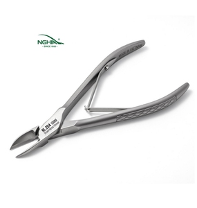 อุปกรณ์ตัดเล็บ Nghia ทำจากสเตนเลสสีเทาขนาด130มม. X 43มม. เลือกได้ตามต้องการ - Product Image 1