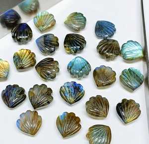Minuit Spark Labradorite Sculpté Gemme Bleu Flash Irisé Shimmering Stone Pour Luxe Bijoux Artisan Mystic Handcut Design - Product Image 3