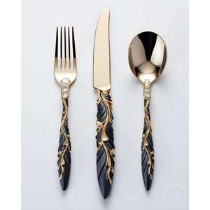 Juego de cubiertos de latón económico con patrones elegantes y materiales duraderos adecuados para cenas informales y formales - Product Image 1