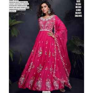 Vestido indio moderno con bordado completo y lentejuelas, mangas completamente cosidas, dupatta, para fiesta, de chifón y seda, de secado rápido. - Product Image 1