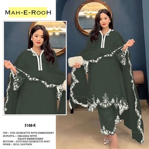 Collection spéciale Eid Costumes lourds pakistanais prêts à l'emploi avec broderie élégante Parfait pour les célébrations festives - Product Image 2