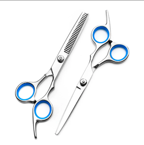 กรรไกรตัดผมสแตนเลสน้ำหนักเบาแบบมืออาชีพมีคุณสมบัติด้านความปลอดภัยสำหรับการใช้งานด้านความงาม - Product Image 1