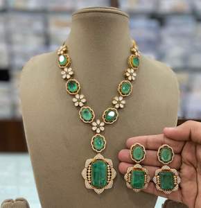 Ensemble collier et boucles d'oreilles en alliage d'argent élégant à motif floral, bijoux de mariée en diamant américain de luxe pour fiançailles ou anniversaire - Product Image 5