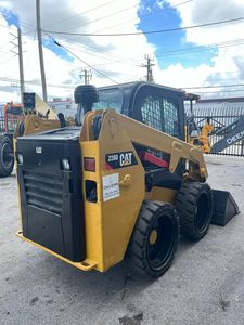 รถตักล้อยาง CAT 226D ราคาโรงงาน เครื่องจักรก่อสร้างขนาดเล็ก 4 ล้อ สภาพดีเยี่ยม เครื่องยนต์ Caterpillar ระบบ KYB - Product Image 6