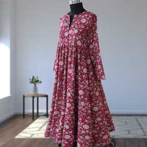 Robe longue en coton pur imprimé de blocs Robe longue évasée élégante Robe en coton indien faite à la main Robe confortable Boho Summer Outfit - Product Image 1