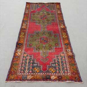 Vintage Turkish Rug, 4.2x9 ft Rug, <b>Red</b> Check <b>Wool</b> Rug - Product Image 1