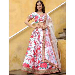 La jupe évasée en soie bleue d'art comporte un motif floral riche avec des nuances d'orange rose et de vert complétées par - Product Image 1