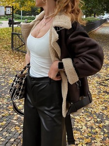 Veste à carreaux en flanelle doublée de laine d'hiver pour femmes avec bouton à capuche veste à manches longues femmes pull manteau veste de style moto - Product Image 3