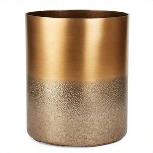 Maceta Golden Dimple Bowl con textura artesanal audaz con brillo brillante adecuada para interiores minimalistas, salones de diseño - Product Image 6