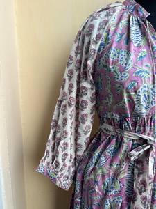 เดรสแม็กซี่แขนยาวของผู้หญิงไซส์พิเศษผ้าฝ้ายพิมพ์ลายบล็อกชุดใส่ในฤดูร้อนแต่งพู่ตกแต่ง100% - Product Image 4