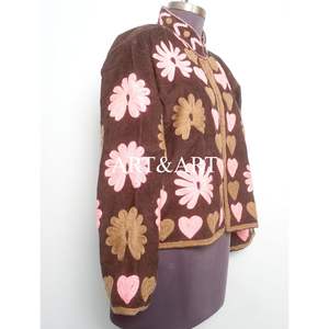 Chaqueta Acolchada 100% Algodón con Bordado Cotrise Hecho a Mano, Estilo Cotrise, Diseño Floral Multicolor, Inspiración Boho Vintage Étnica - Product Image 4