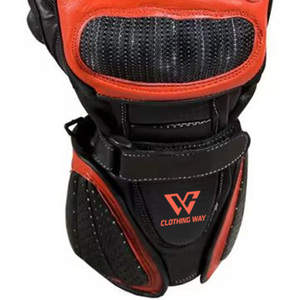 Gants de moto tout-terrain en cuir pleine fleur, cuir de vache véritable, entièrement personnalisés, imperméables, compatibles avec les écrans tactiles - Product Image 5