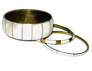 Bracelets tendance en acrylique de qualité supérieure pour femmes, bracelets décoratifs en résine, cadeau artisanal de Noël en gros - Product Image 2