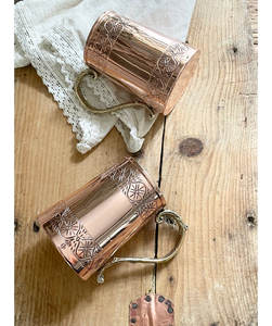 Taza de cobre de diseño antiguo, vasos de cobre puro hechos a mano para cócteles de mula de Moscú y bebidas refrescantes - Product Image 1